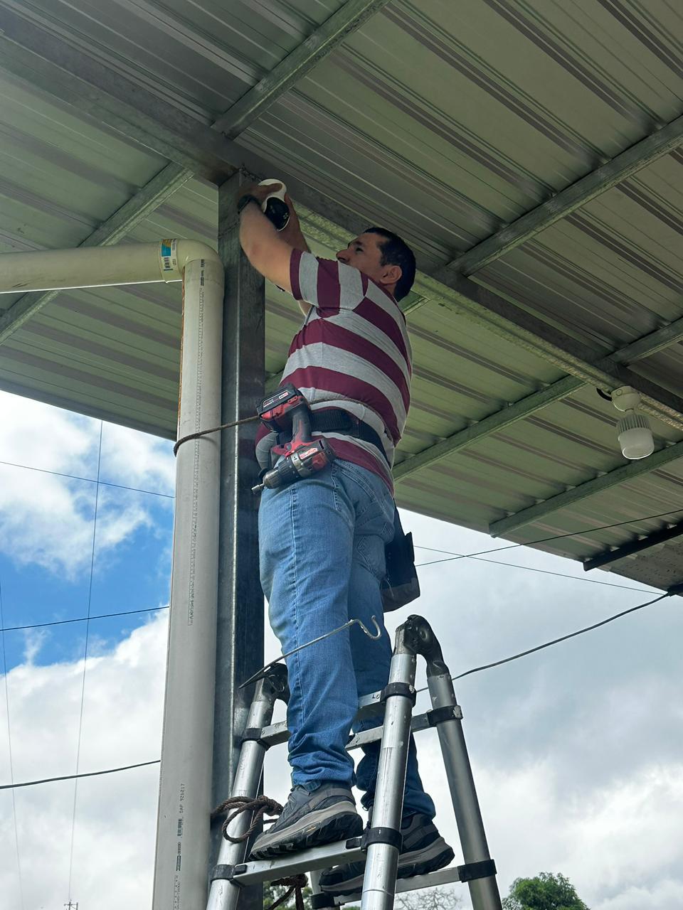 Fotografía de instalación técnica realizada por Smart Solution